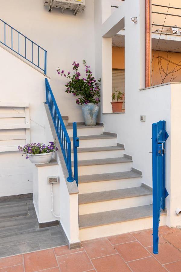 Bed & Blu Hotel La Caletta Exterior photo