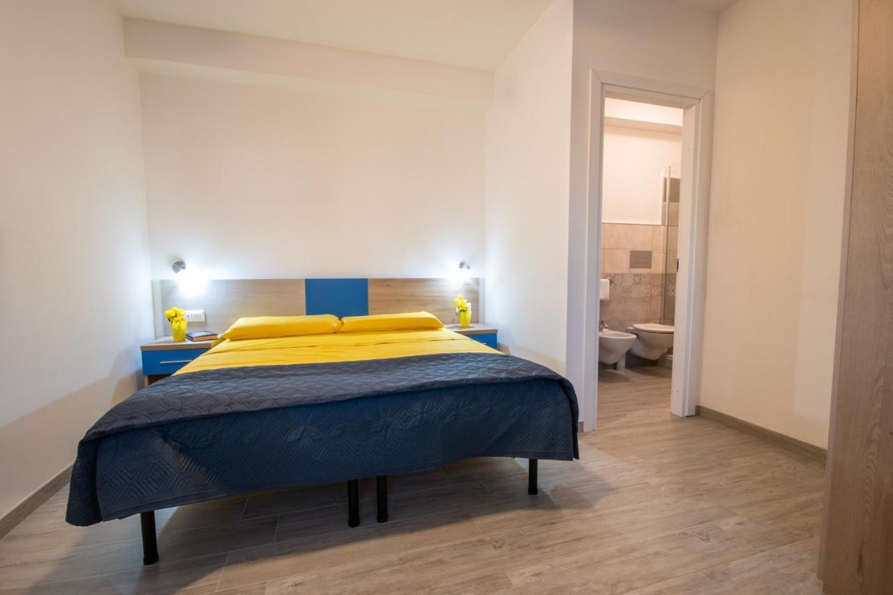Bed & Blu Hotel La Caletta Exterior photo