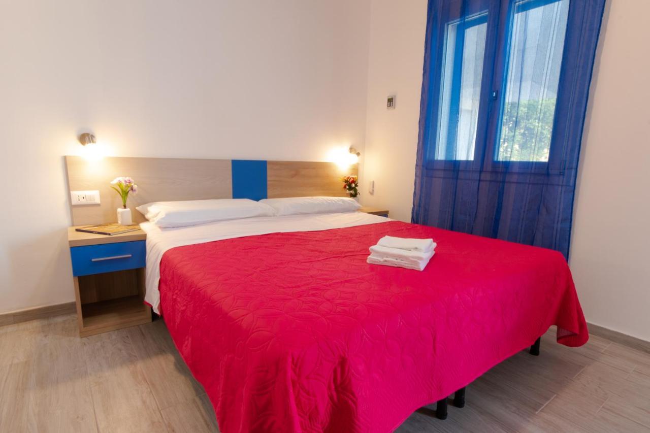 Bed & Blu Hotel La Caletta Exterior photo