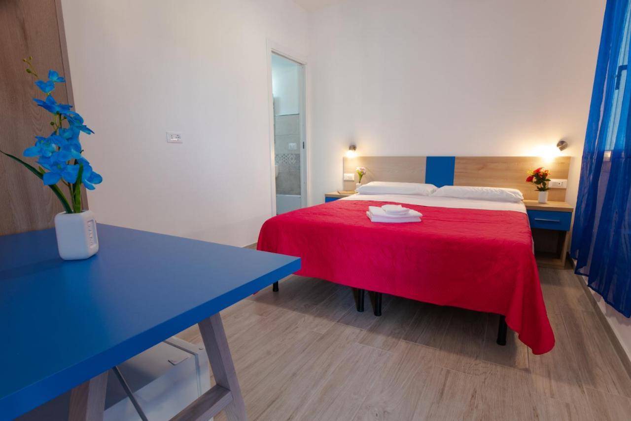 Bed & Blu Hotel La Caletta Exterior photo