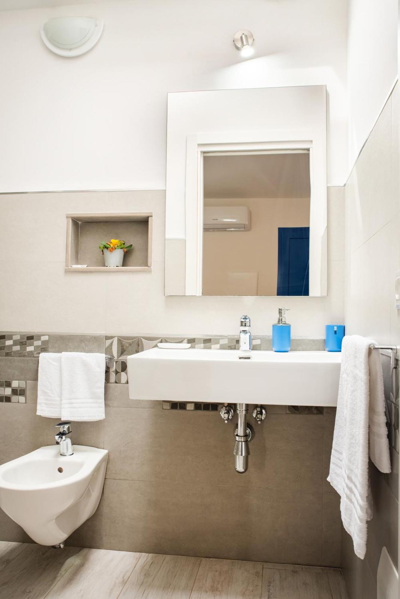Bed & Blu Hotel La Caletta Exterior photo