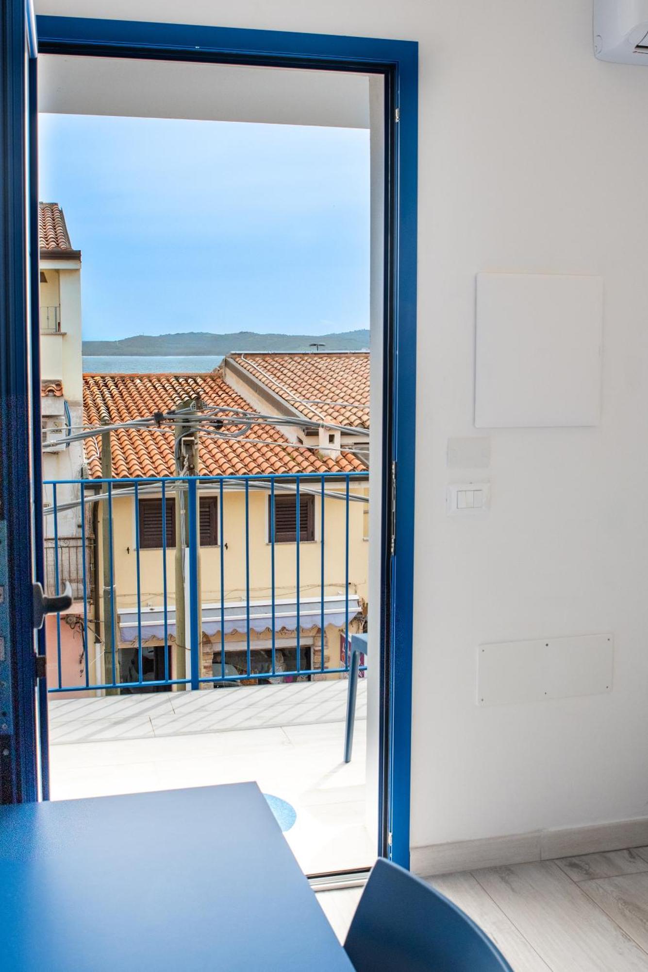 Bed & Blu Hotel La Caletta Exterior photo